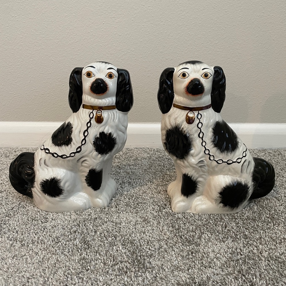 Rare Old English Staffordshire Ceramic Spaniel Dog Statuettes